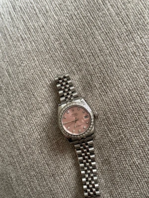 Klocka (automatisk)  - En AAA k*pia 