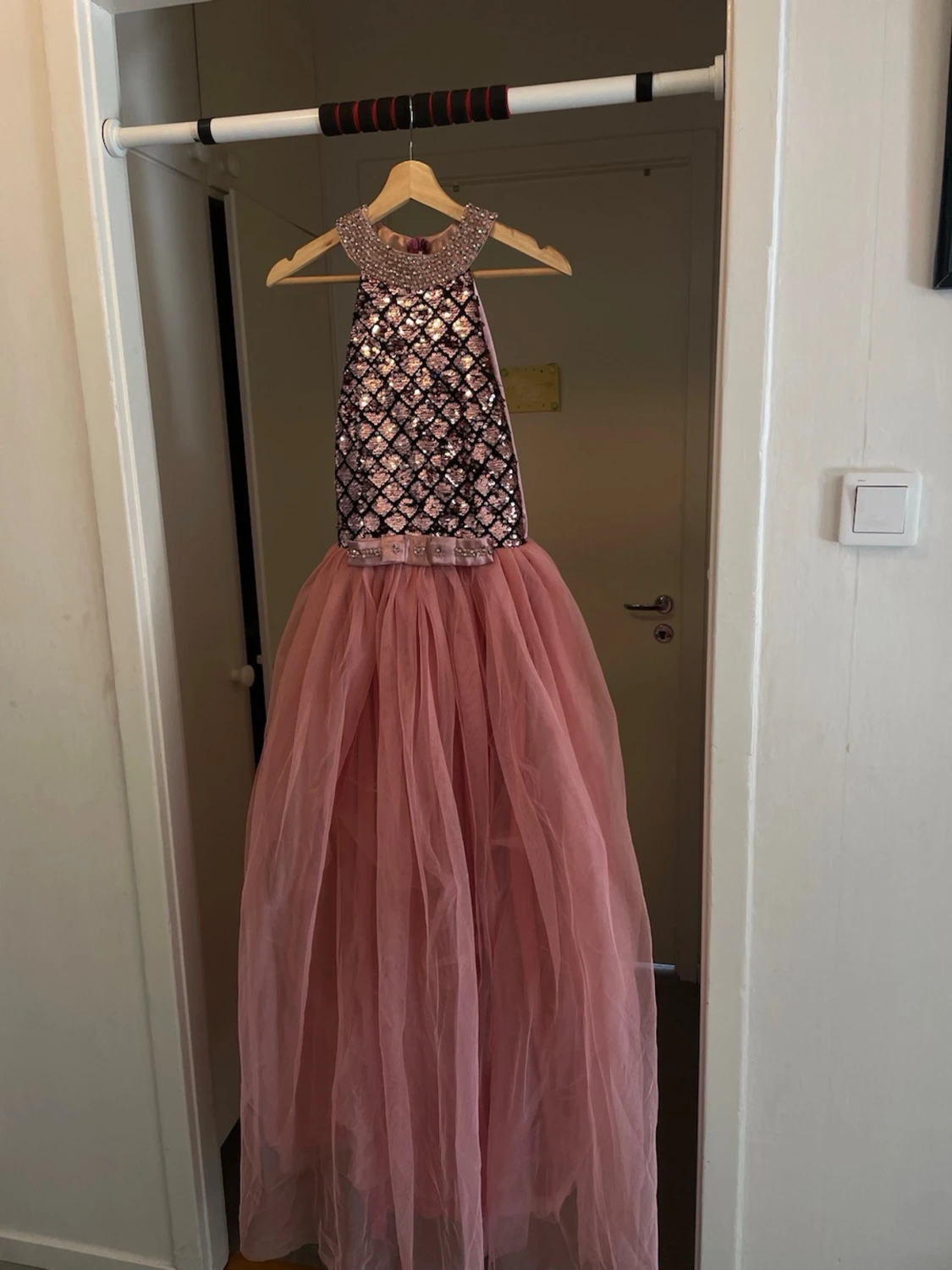  långklänningar så finna och fest klänning  - 3