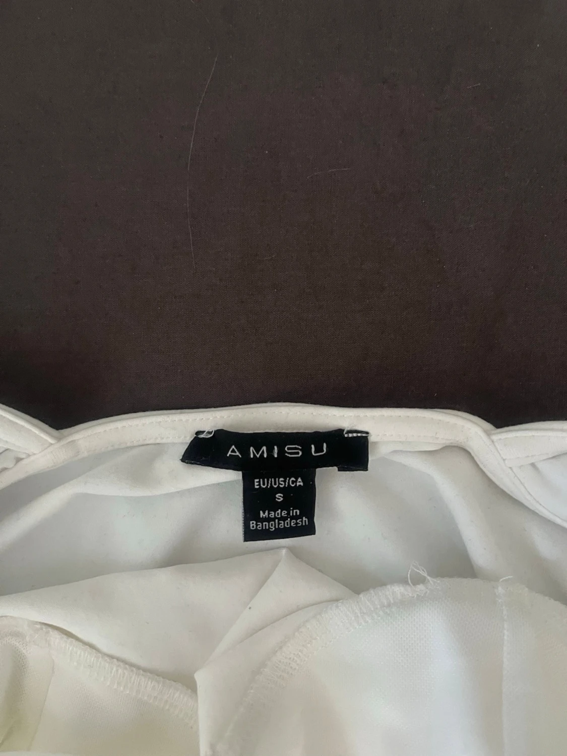 Vit v-ringad topp med kort ärm - 2