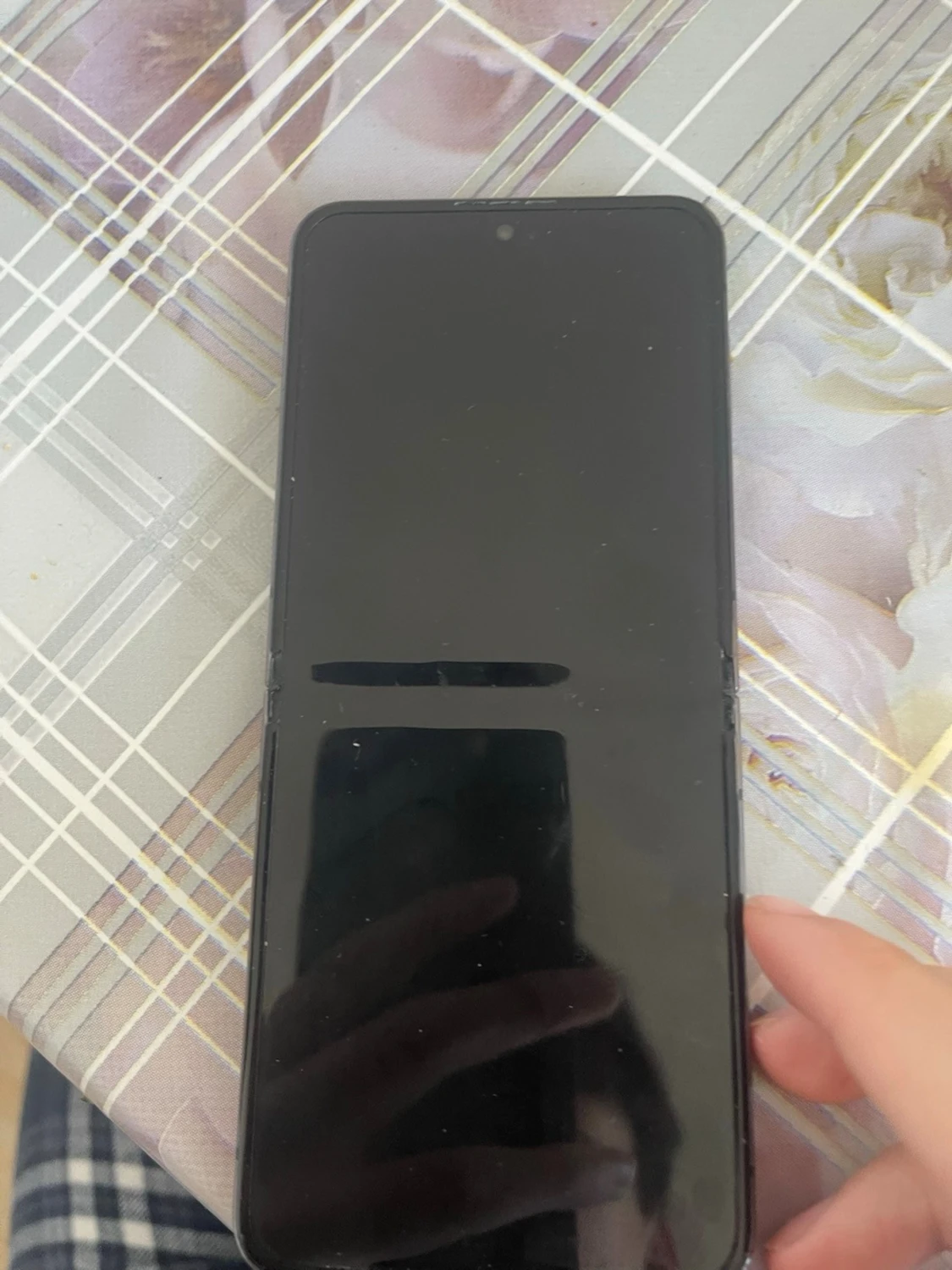 Samsung Galaxy Z Flip svart - 2