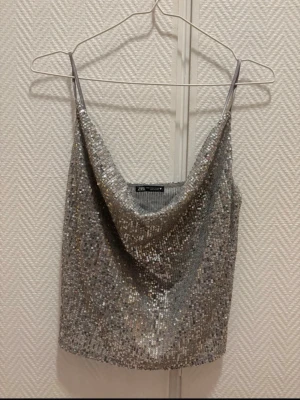 Linne med paljetter - Fint skick 