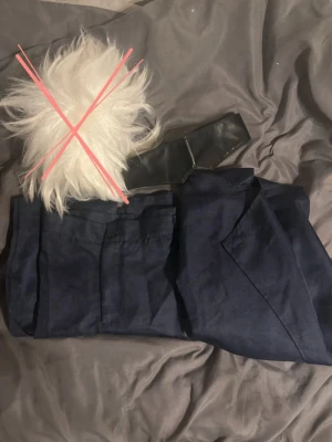 Gojo Cosplay - Jujutsu Kaisen - Selling a jujutsu kaisen uniform (shirt & pants), and a black blindfold for 275 SEK