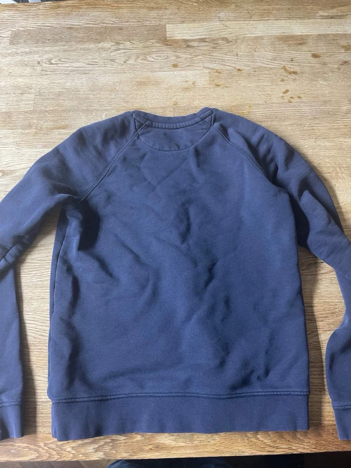 Mörkblå sweatshirt från GANT - 1