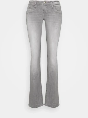 Grå Ltb jeans - Snygga grå låg midjade bootcut jeans från LTB i storlek W24 L30. Inga skador ser ut som helt nya. Priset är diskuterbart. 