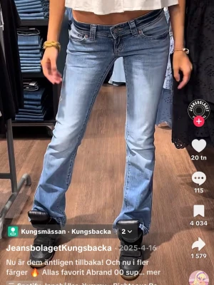 abrand jeans - bra skick knappt använda i storlek w23