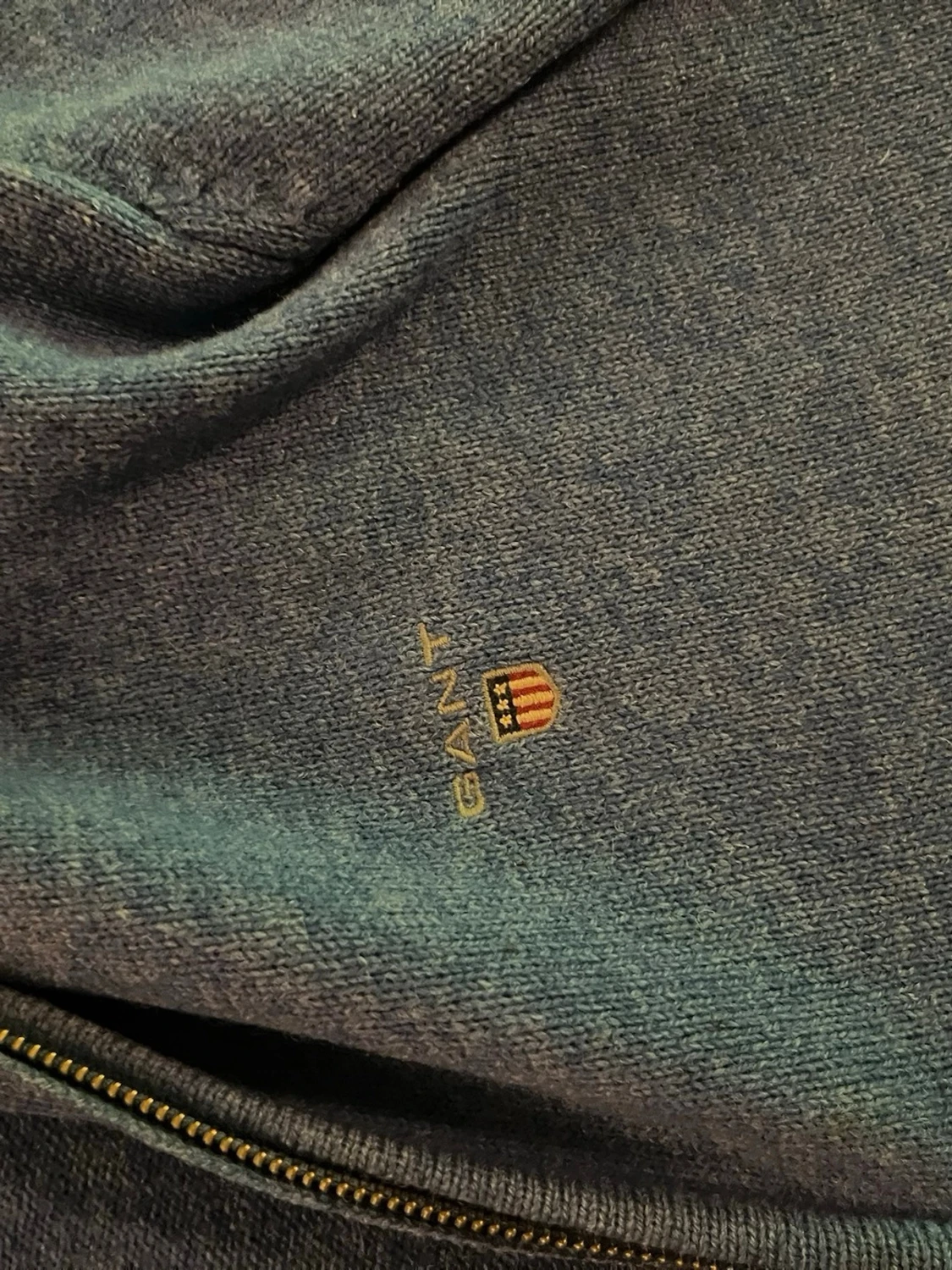 Blå ziptröja med mockadetaljer - 2