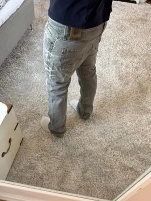 Replay jeans  - Replay Waitom Jeans | Bra skick | Storlek 33/32 | Pris - 499kr | Modellen är ca 180cm lång | Hör av dig vid minsta fråga eller fundering!!