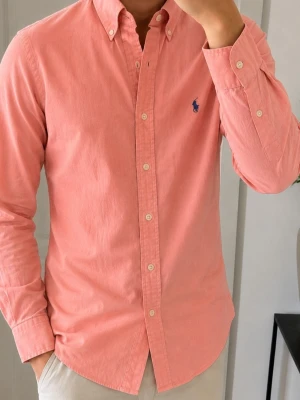 Rosa Ralph Lauren skjorta  - Fint skick! Strl s Hör av dig vid frågor! 