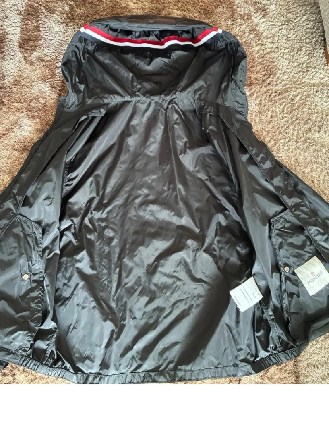 Svart vindjacka från Moncler - 2