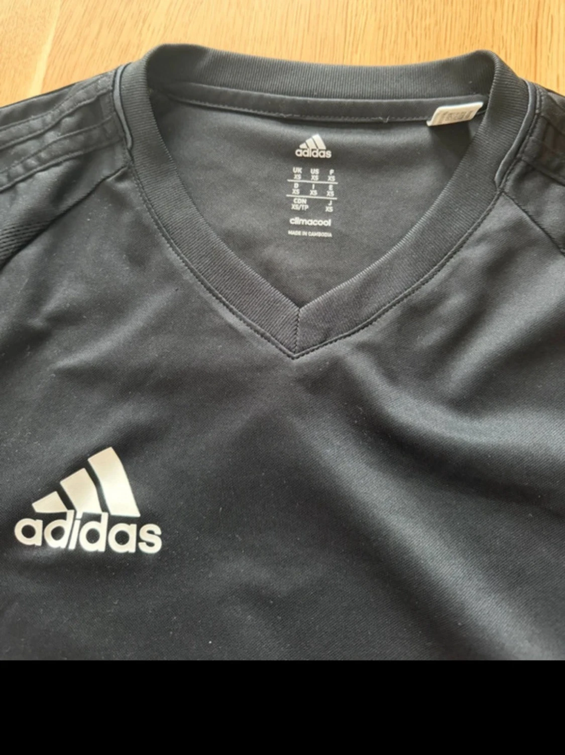 Svart Adidas sporttröja - 2