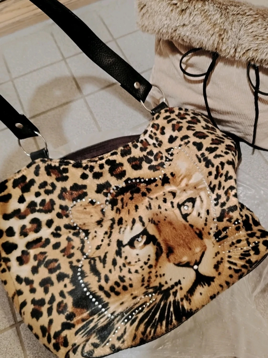 Leopardmönstrad handväska med kattmotiv🐆❤️  - 1