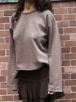 Zara tröja med nitar Slutsåld - Slutsåld zara tröja, Nyskick med prislapp! Storlek S