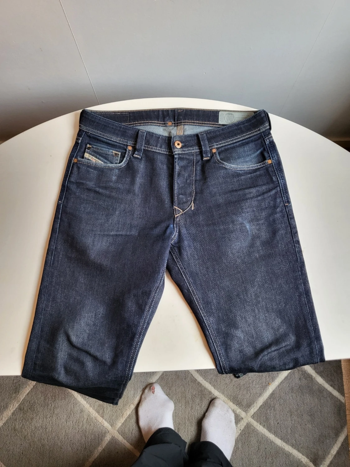 Mörkblå jeans från diesel  - 2