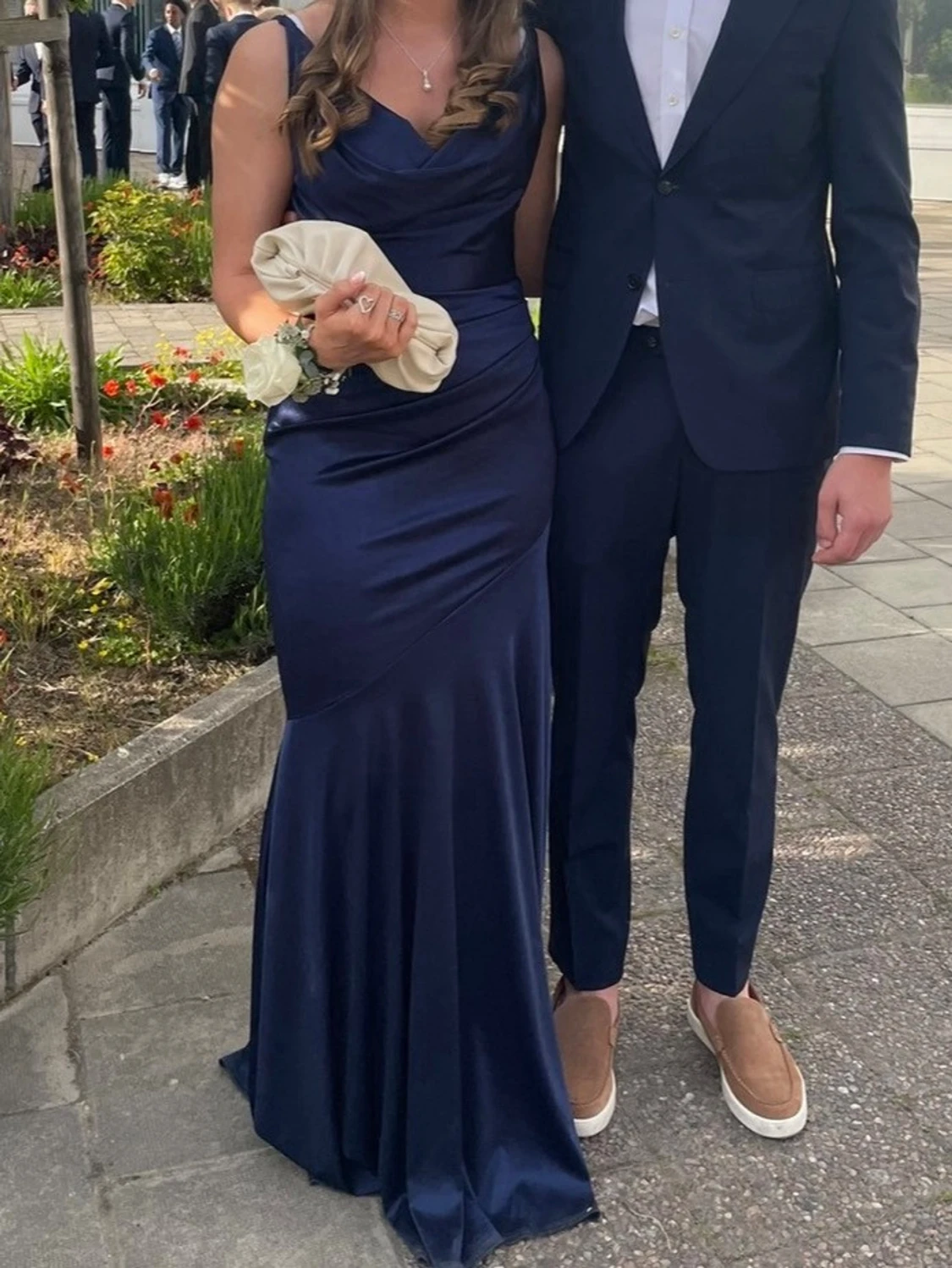 Marinblå balklänning