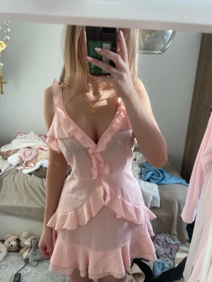 Super snygg klänning - Såå snygg klänning i perfekt skick! 