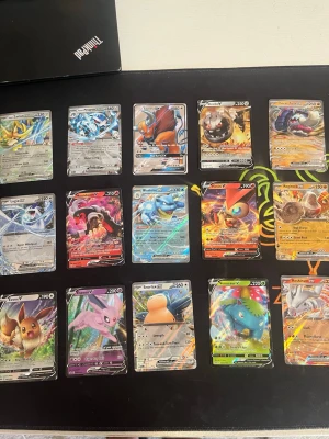 Pokémon samling - Säljer alla dessa fina kort!