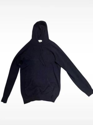 Davida Cashmere  - -Hoodie från Davida Cashmere, 100% Cashmere, inga skador, nypris 2899 kr✅