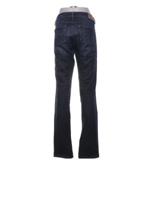 Snygga bootcut jeans - Storlek 31/34 passar längre personer med strl M-L skulle jag gissa, måste tyvärr sälja dessa snygga jeans då de inte passade mig    Pm vid yttligare frågor           #jeans #bootcut #utsvängda #flare  #bootcutjeans #flarejeans  #utsvängdajeans #marinblå #navy #marin #black #pink #topp #cute #vintage #vintagejeans #stocholmstil #tshirt #T-shirt #linne #shirt #kjol #miniskirt #skirt #mini #crop #preppy #tubtop #summer #sport #midwaist #highwaist #miniskirt #linnebyxor #linenpants #blus #långarm #s