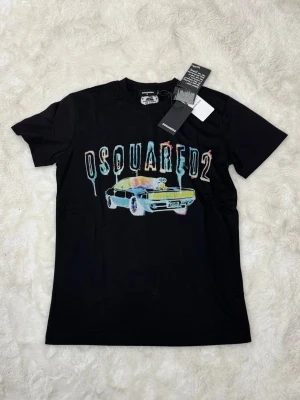 Svart Dsquared2 t-shirt - svart t-shirt från Dsquared2 