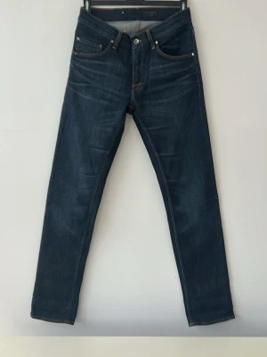 Tiger of Sweden Jeans  - Tjena, säljer ett par schyssta tiger of sweden jeans i modellen Iggy, i strl W30/L32 Jeansen är i färgen marinblå och är i ett bra skick hör gärna av dig om du har några frågor🤗3