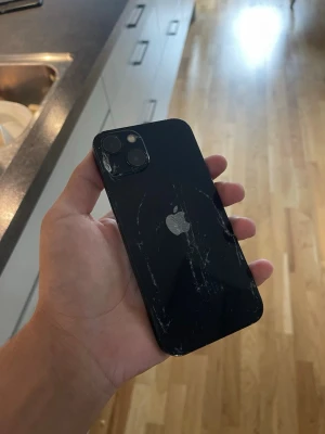Svart iPhone med dubbla kameror - .
