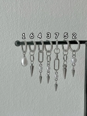 Örhängen beställd - Örhängen beställd, 1,2 & 6