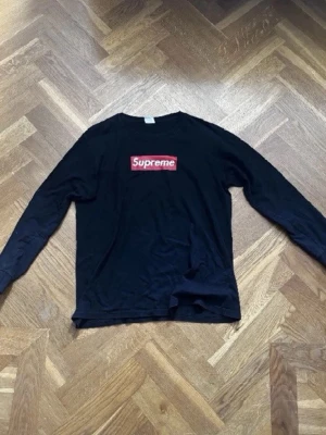 Supreme box logo - Priset kan sänkas vid snabb affär eller köp av fler kläder
