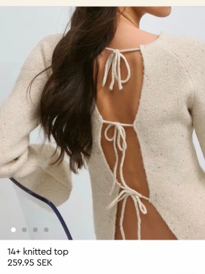 Beige topp från Gina 14+ - Beige topp från Gina 14+. Ny med lappar och aldrig använd.💗 