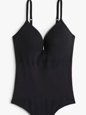 Hm body - Säljer den populära hm bodyn, helt oanvänd med prislapp kvar! Skriv vid funderingar eller för egna bilder🤍