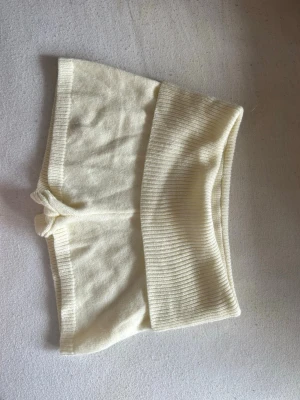 Stickade shorts - Stickade shorts i storlek xs! Passar perfekt året om