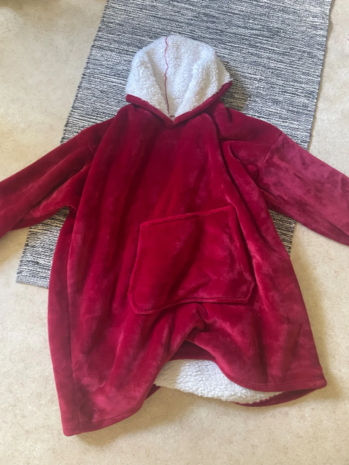 Röd oversized fleece hoodie - 1