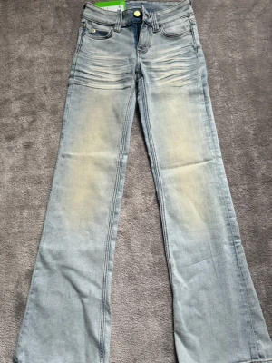 Cheap monday jeans  - Aldrig använda. 