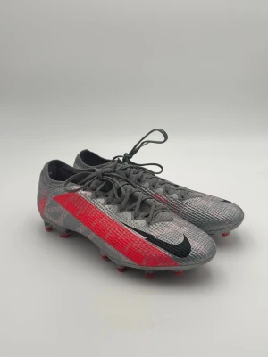 Nike Mericuial Vapor 13 AG - Använda 1 gång det är som nya