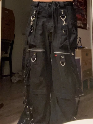 TRIPP NYC byxor - TRIPP NYC från deras officiella sida. Köptes för ca 1500kr plus ~400+500 i frakt och tull.