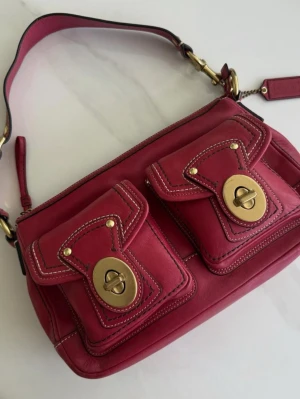 Coach bag - Jätte fin coach väska 