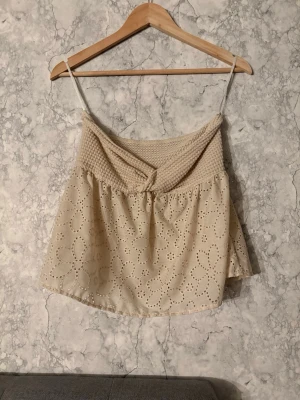 Topp offshoulder - Använd en gång, storlek S