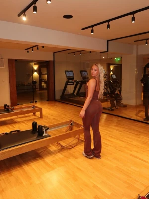 Dfyne set  - Superfint set från Dfyne kollektionen Hannah pearson. Limited edition som är slutsåld. Endast använd 1 gång! Inköpt för 1300. 