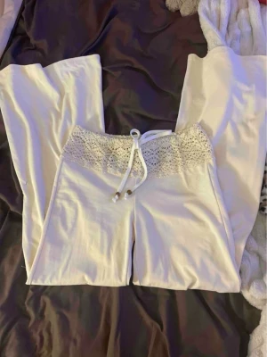 Byxor - Jätte fina helt nya säljs för att storleken var stor