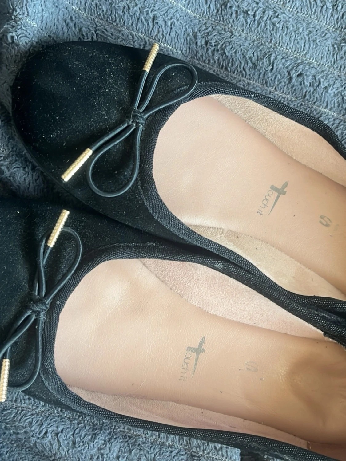 Svarta ballerinaskor med rosett