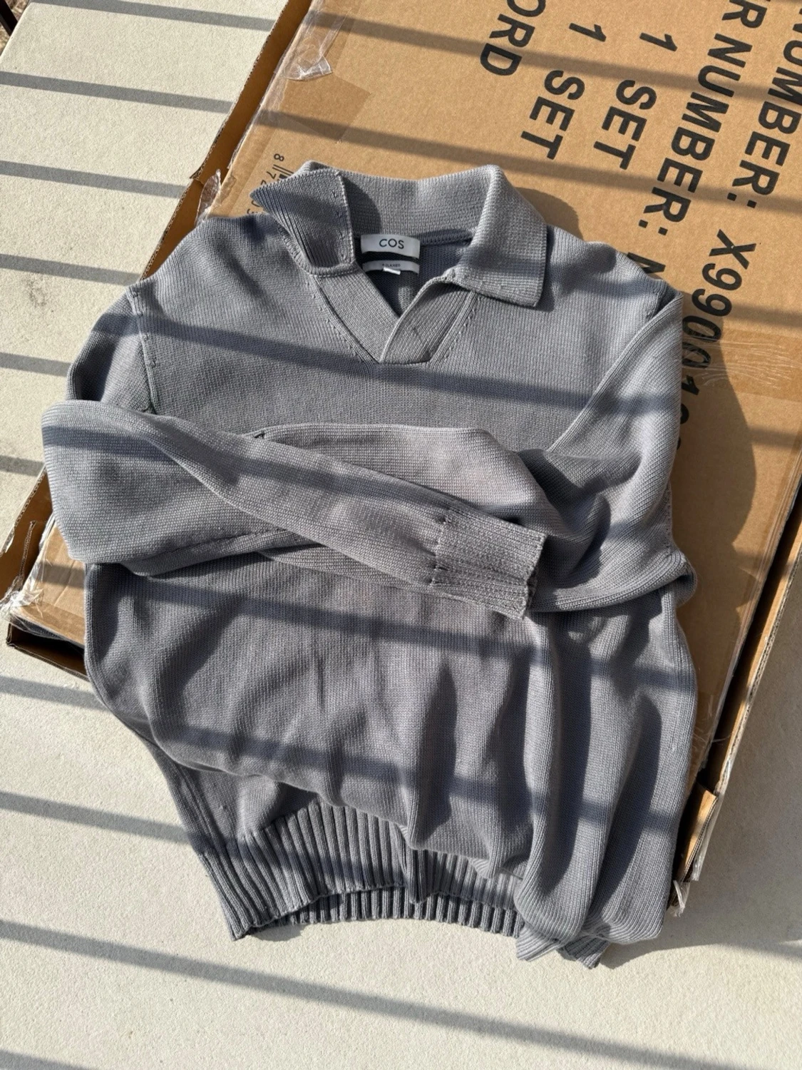 Grå stickad tröja från COS - 1