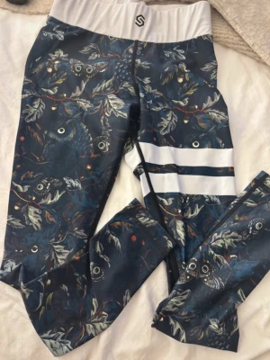 Stronger tights - Knappt använda, bra skick 