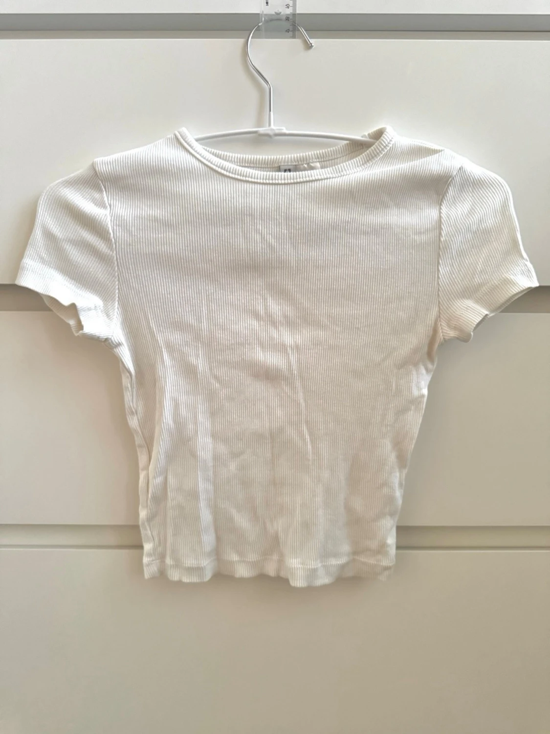 Vit ribbad croppad topp H&M