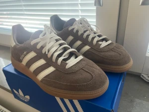 Adidas handball spezial bruna  - Använt 