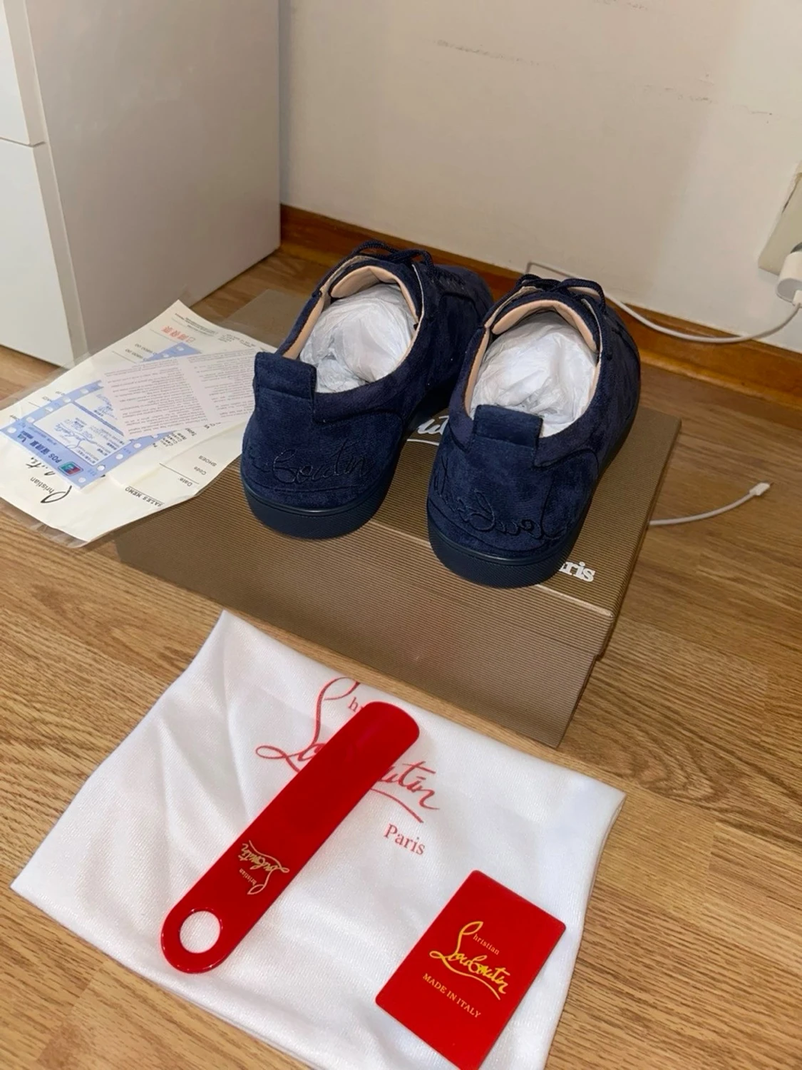 Mörkblåa Louboutin sneakers i mocka - 3