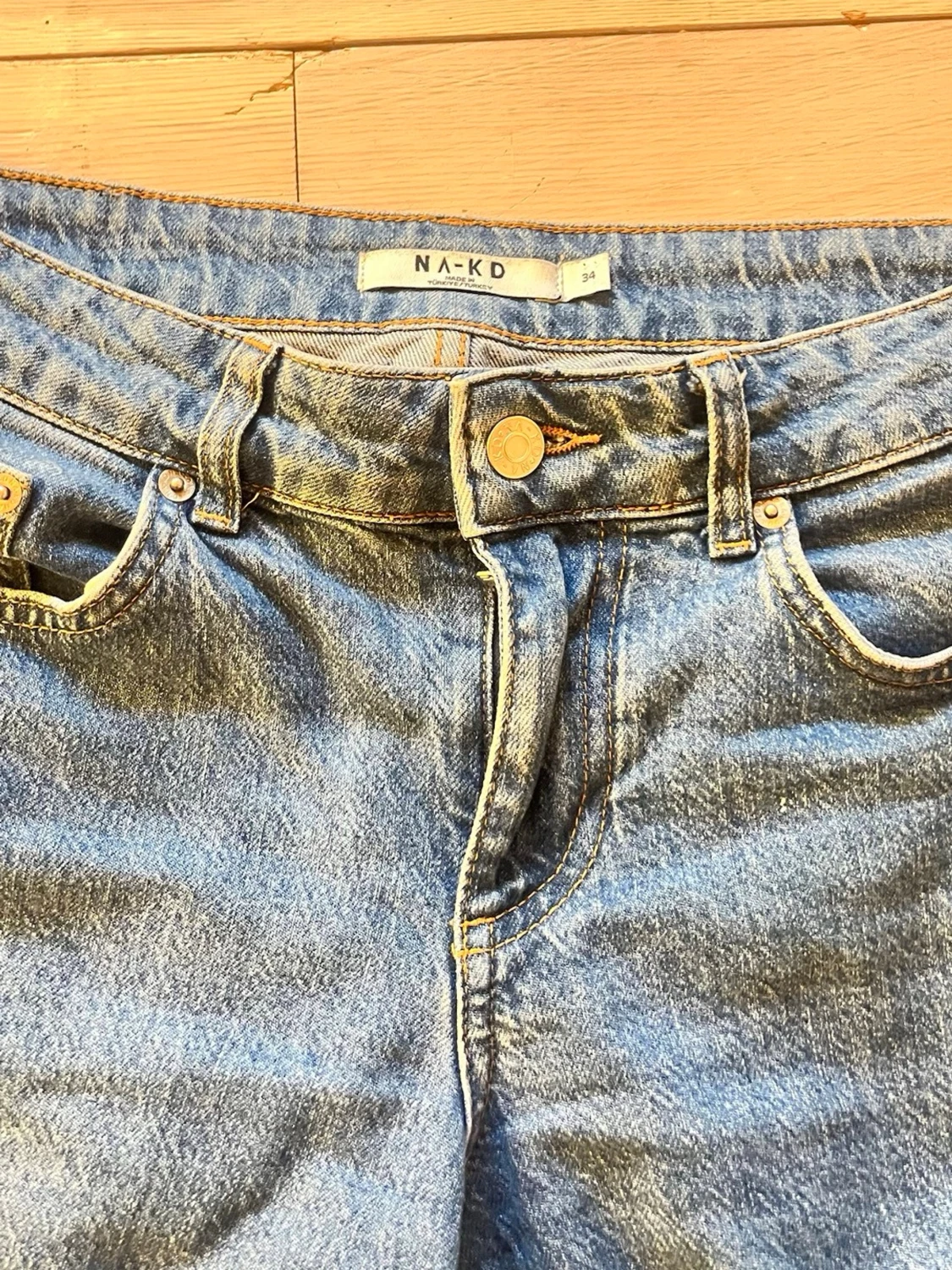 Blå raka jeans från NA-KD - 1