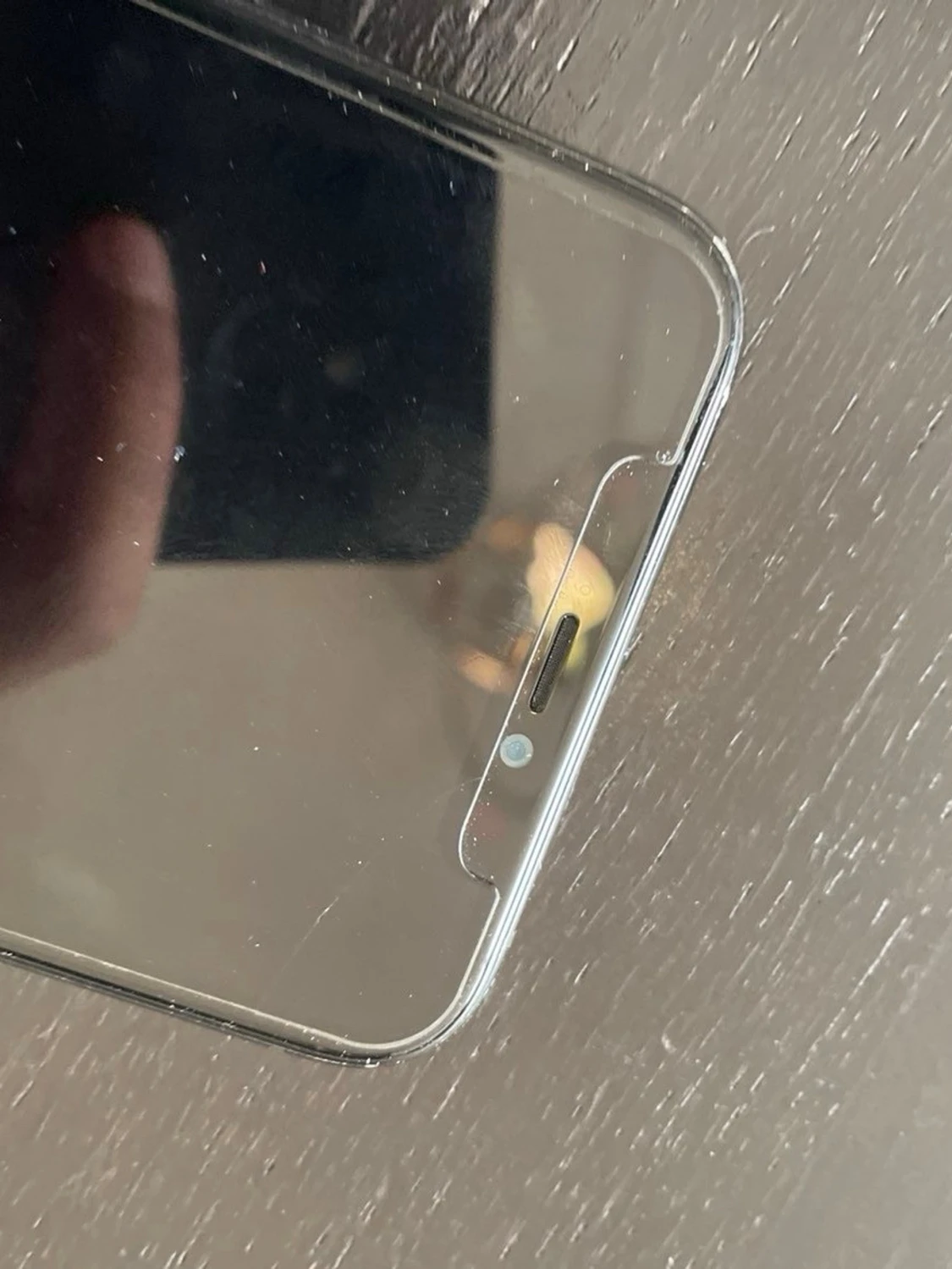Svart iPhone med dubbla kameror - 2