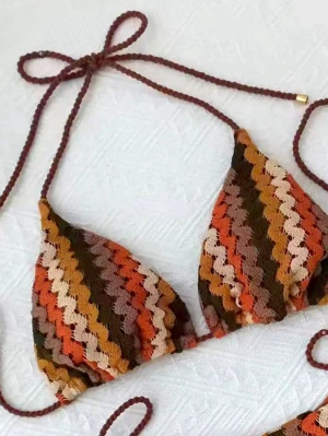 Bikini med Missoni inspirerat mönster - Mycket fin bikini med Missoni inspirerat mönster 🌸