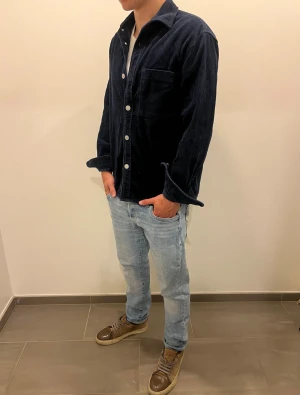 Overshirt från Zara  - Säljer denna riktigt feta overshirten i Manchester tyg perfekt till våren. 