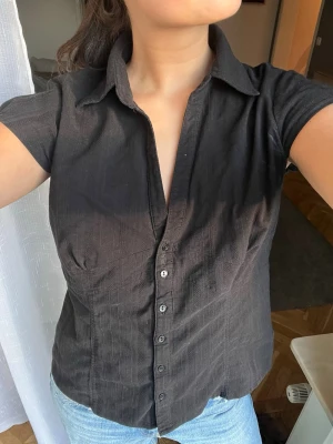 Skjorta - Kortärmad söt skjorta/blus💝💝