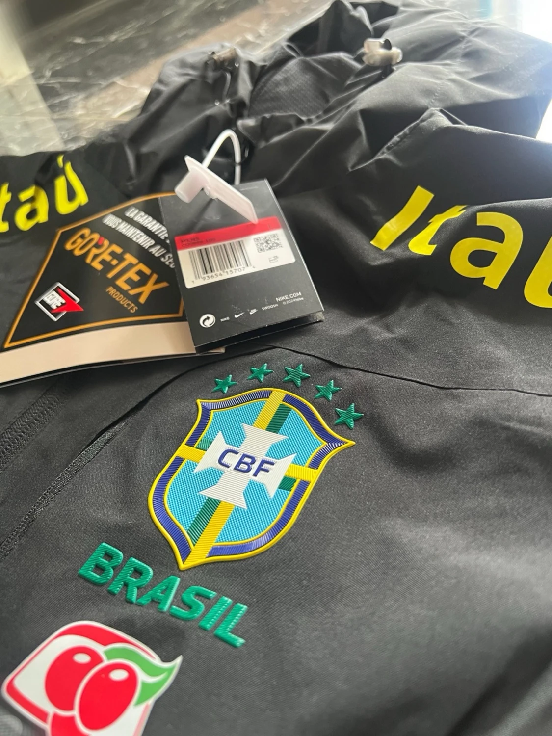 Svart Brasil Nike vindjacka med luva